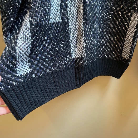 Vintage London Fog Sweater - Picture 4 of 11